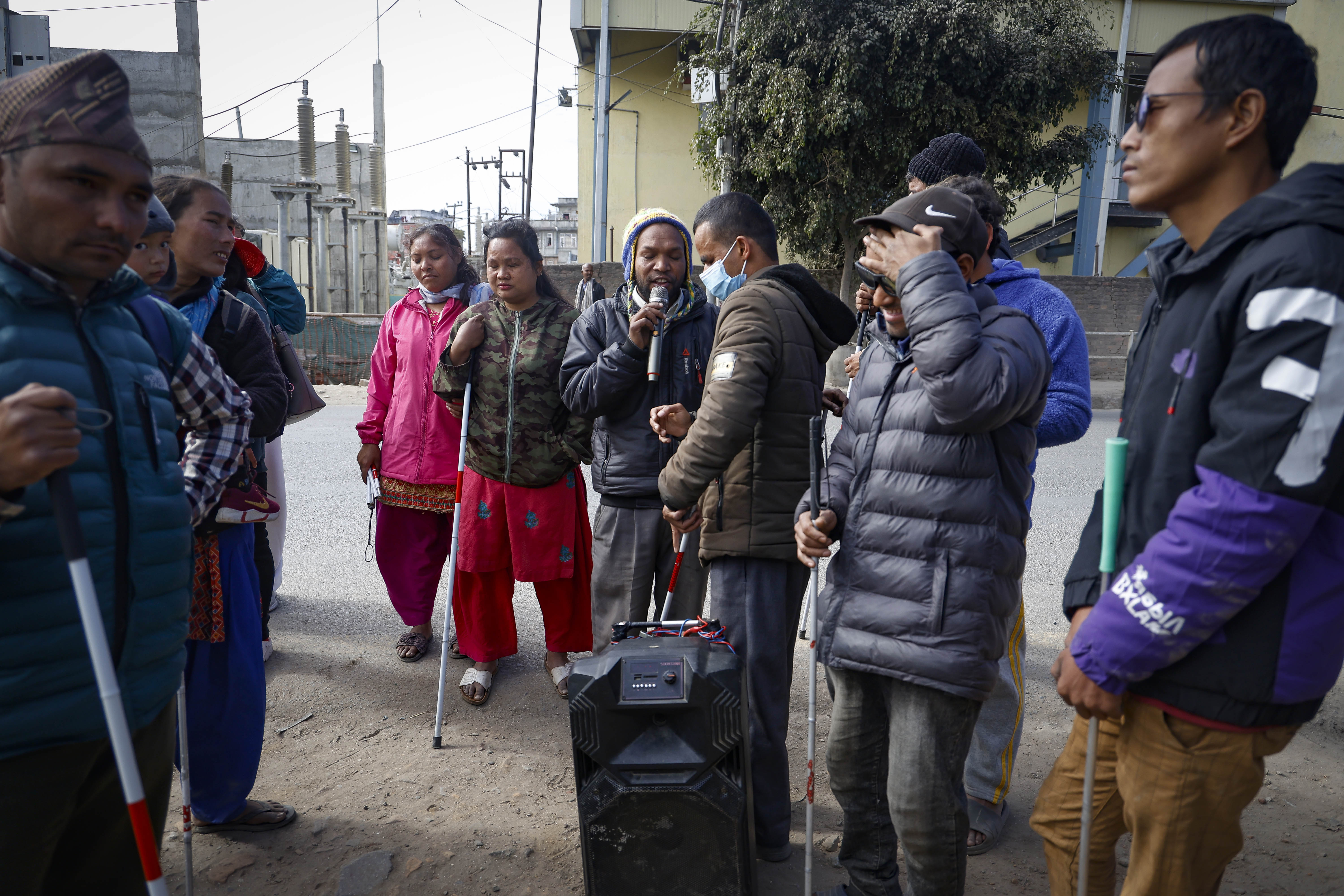 Mahanagar prahari brita aghi andolan rat Dristibihin haru.jpg